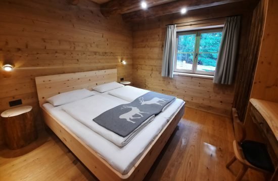 almchalet-sagstaller-pfitsch-schlafzimmer